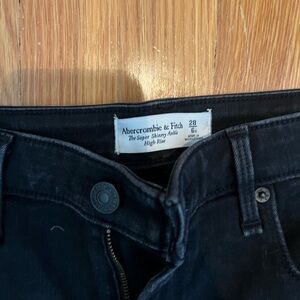 Abercrombie & Fitch Women’s Dark Skinny Jeans